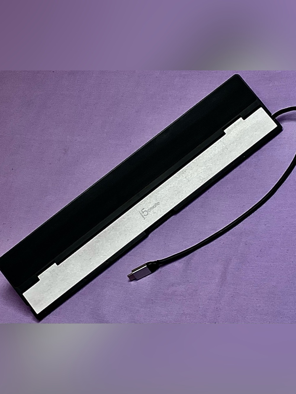 NEWER "J5-CREATE"  USB-C Triple Display Docking Station!! 13 in 1.